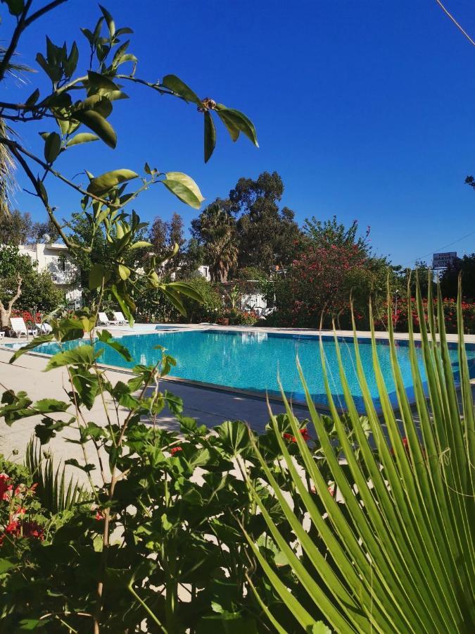 קמר Kiris Garden Hotel מראה חיצוני תמונה