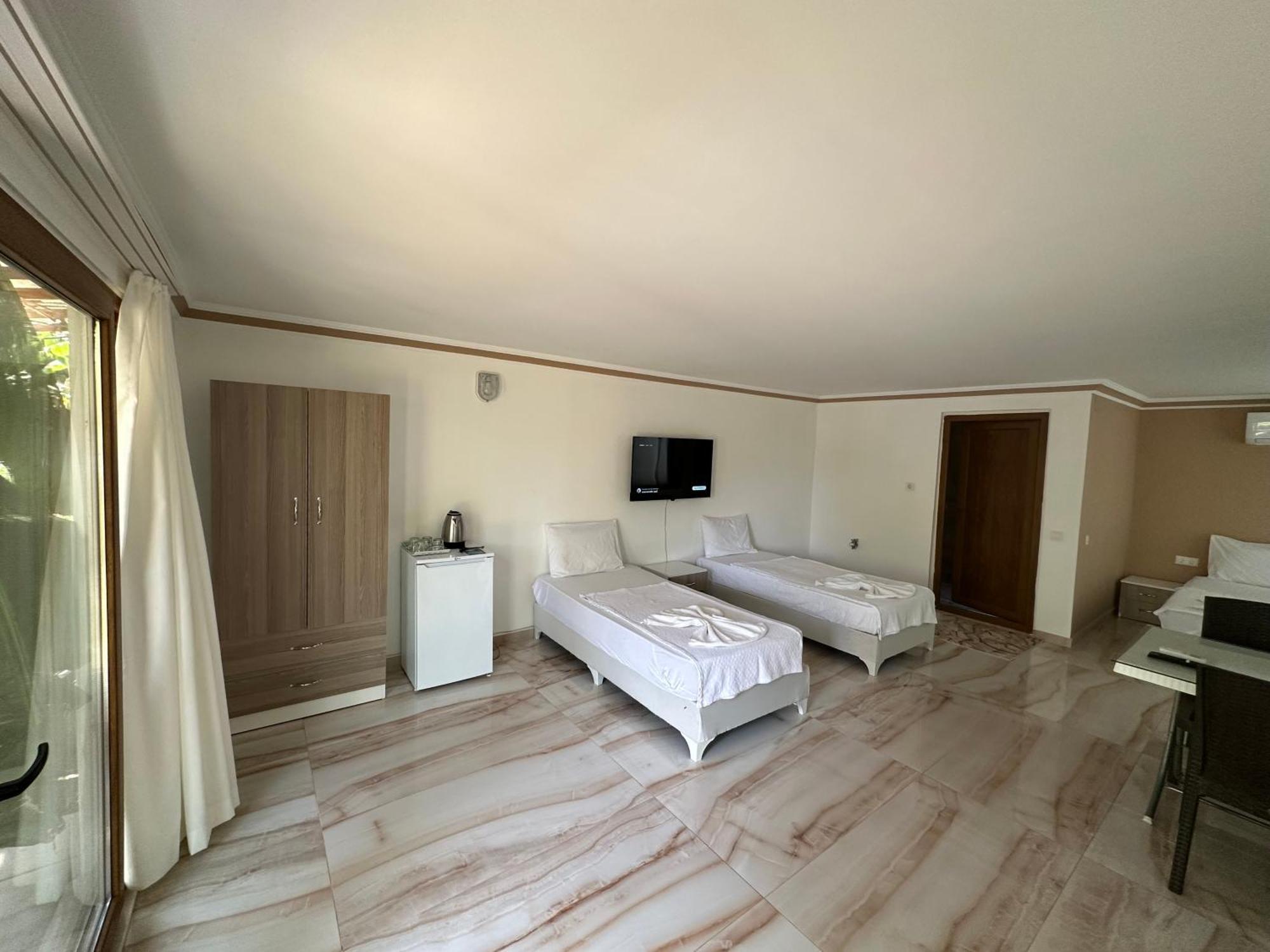 קמר Kiris Garden Hotel מראה חיצוני תמונה