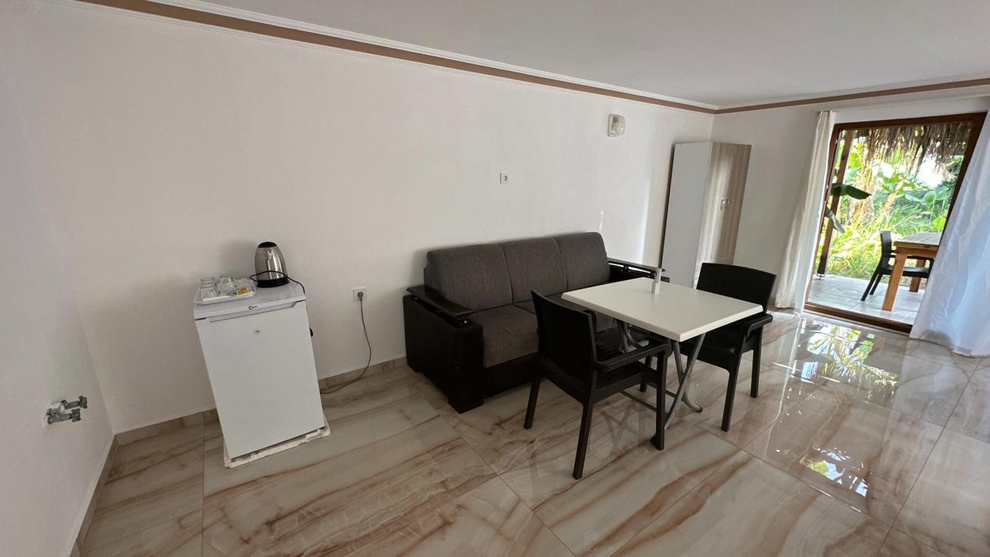 קמר Kiris Garden Hotel מראה חיצוני תמונה