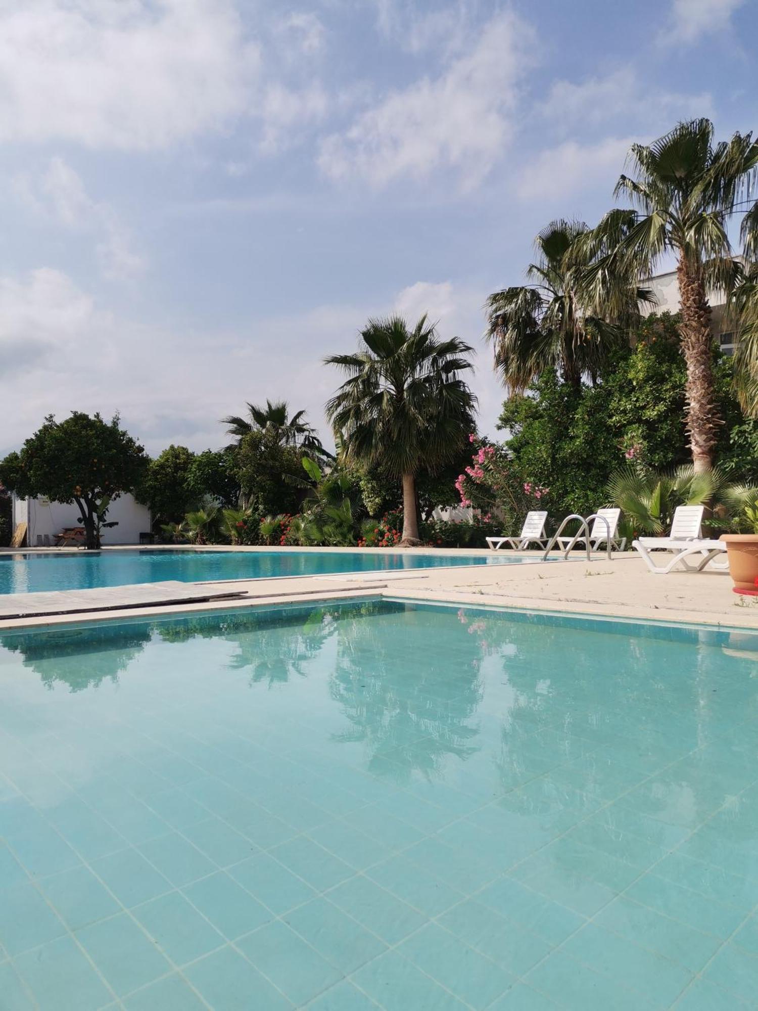 קמר Kiris Garden Hotel מראה חיצוני תמונה
